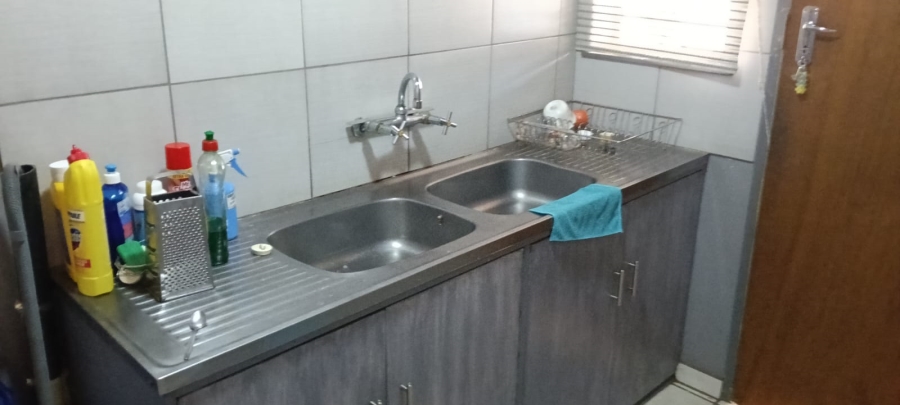 4 Bedroom Property for Sale in Langenhovenpark Free State